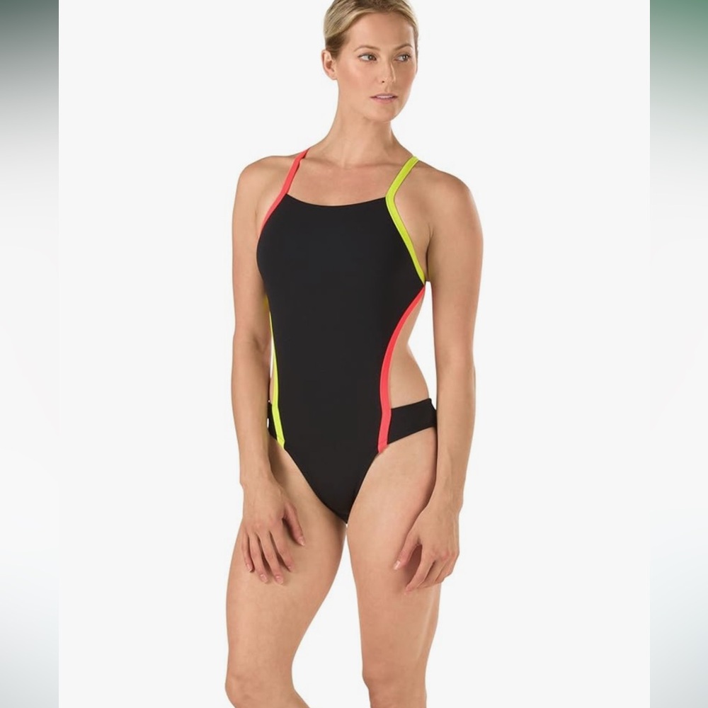 Speedo Women’s Vee 2 Endurance Lite one piece swimsuit